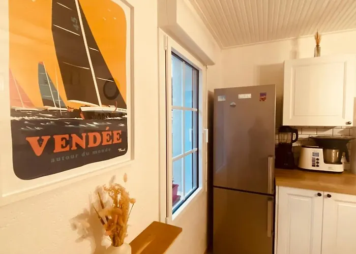 Maison Avec Piscine , A 20min De L'ocean * Chasnais