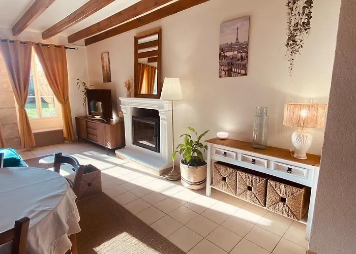 Maison Avec Piscine , A 20min De L'ocean 펜션